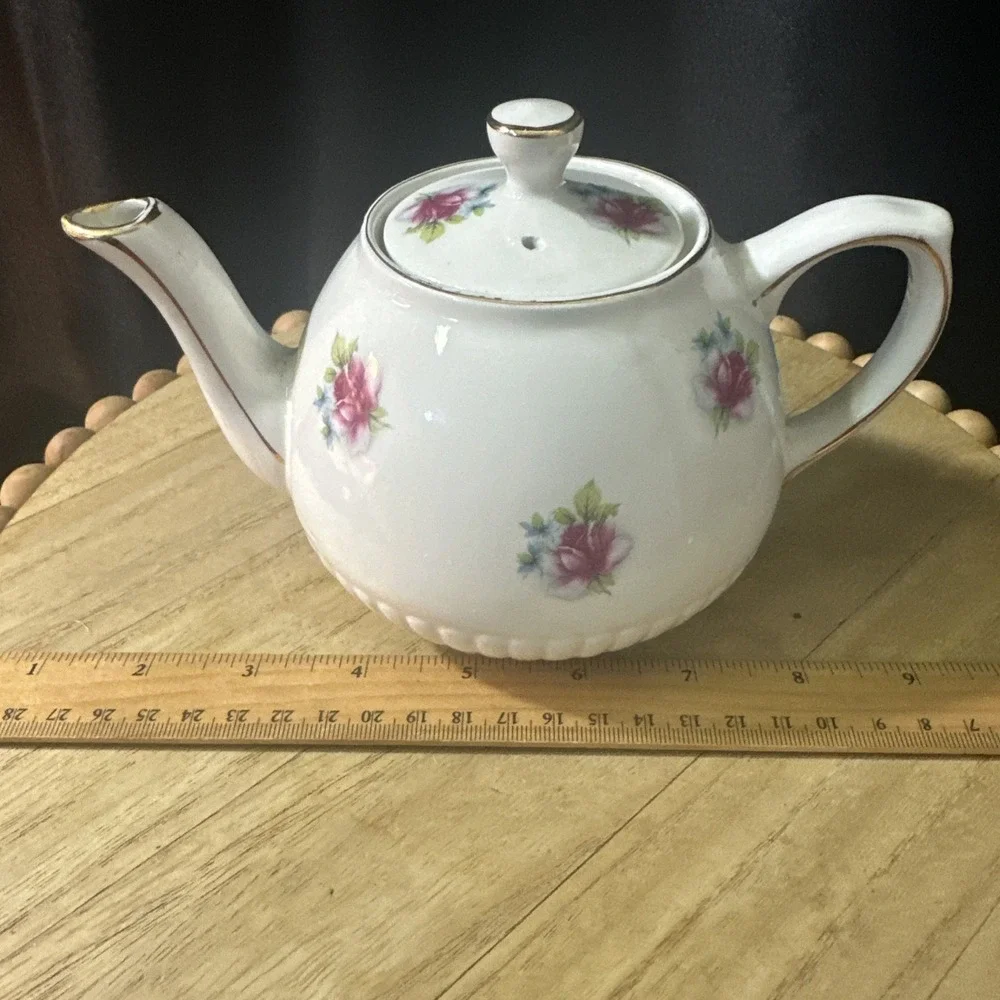 Vintage Ellgreave Wood & Sons England Teapot